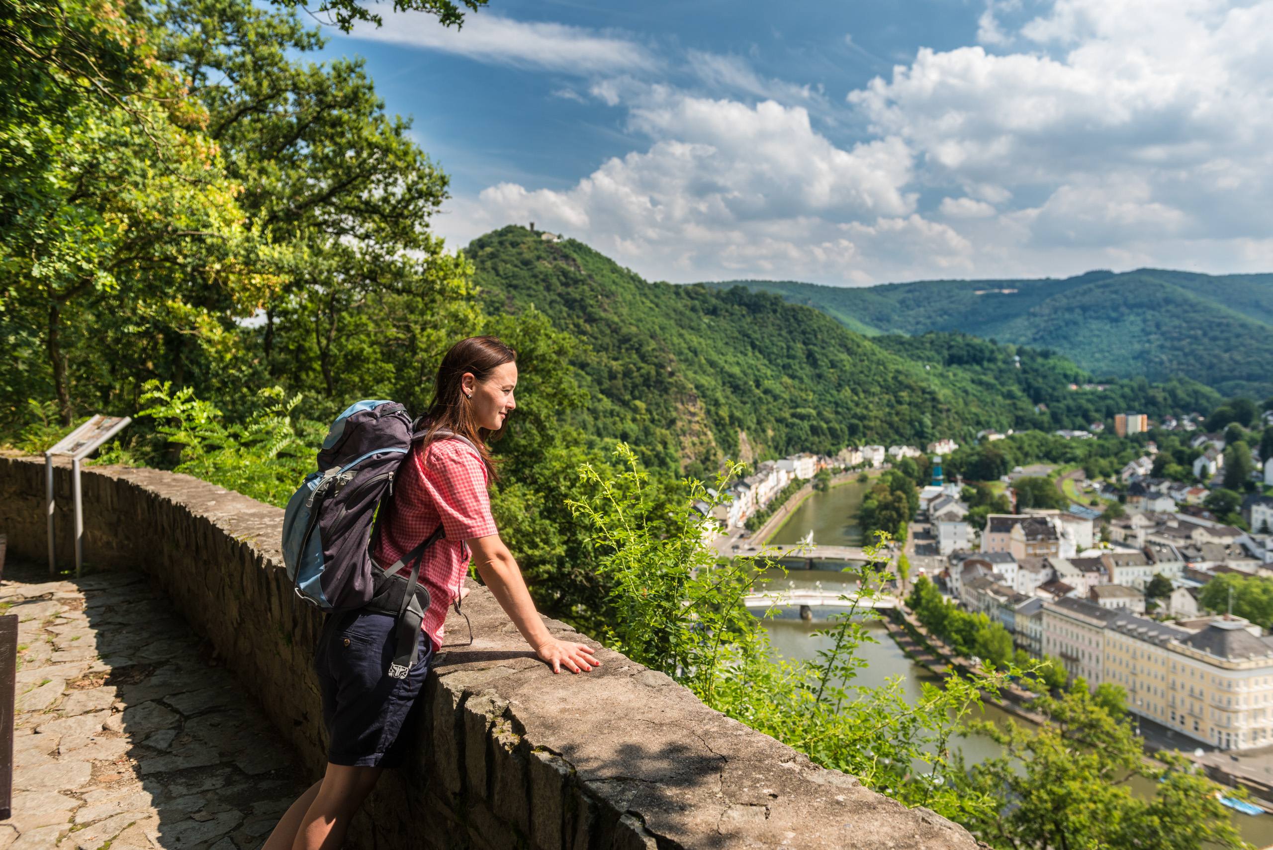 The footpaths in the therapeutic landscape above Bad Ems have many lookouts and view points from where you can admire the town and appreciate its location in the steep-sided valley.
