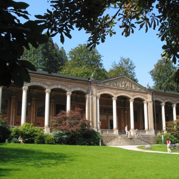 Baden-Baden_Trinkhalle_02