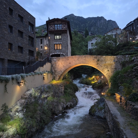 3.Pont de la tosca iluminat